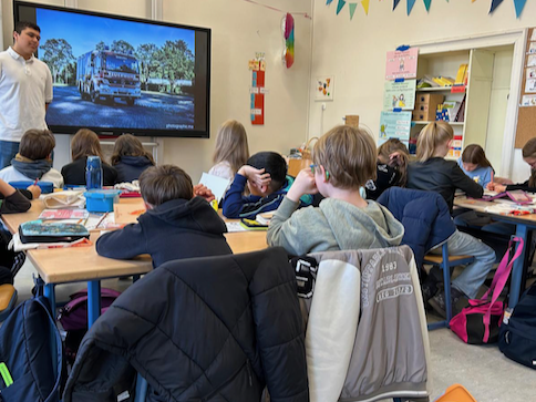 017f92f0-399a-4b89-be13-ca5c6833bcdf